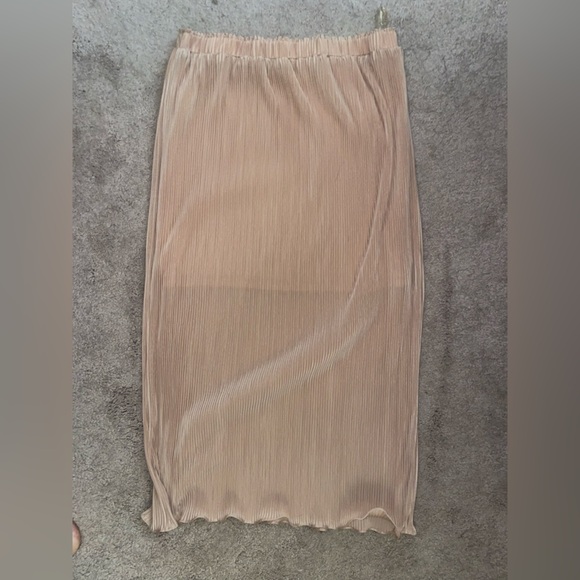 All:row gold shimmer pleated high waisted midi calliope skirt - Picture 3 of 3